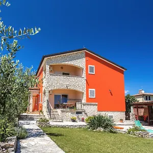 Orange Apartmán